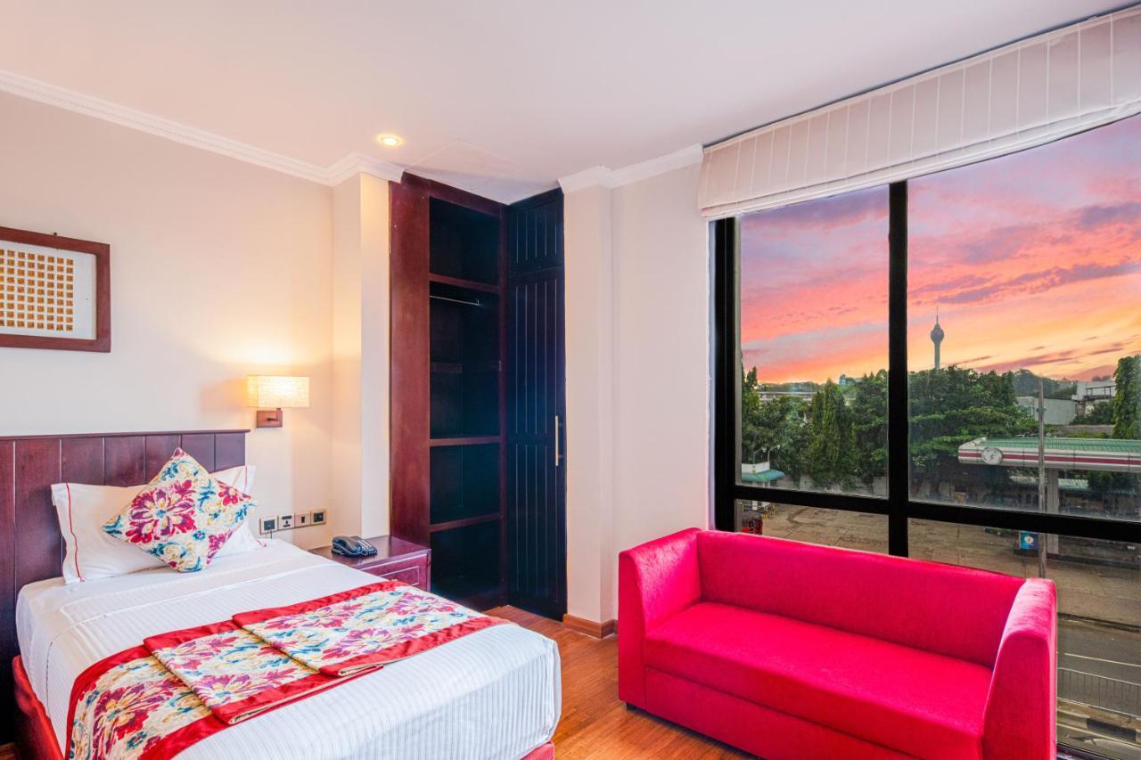 Hotel Earl'S Red Colombo Exterior foto