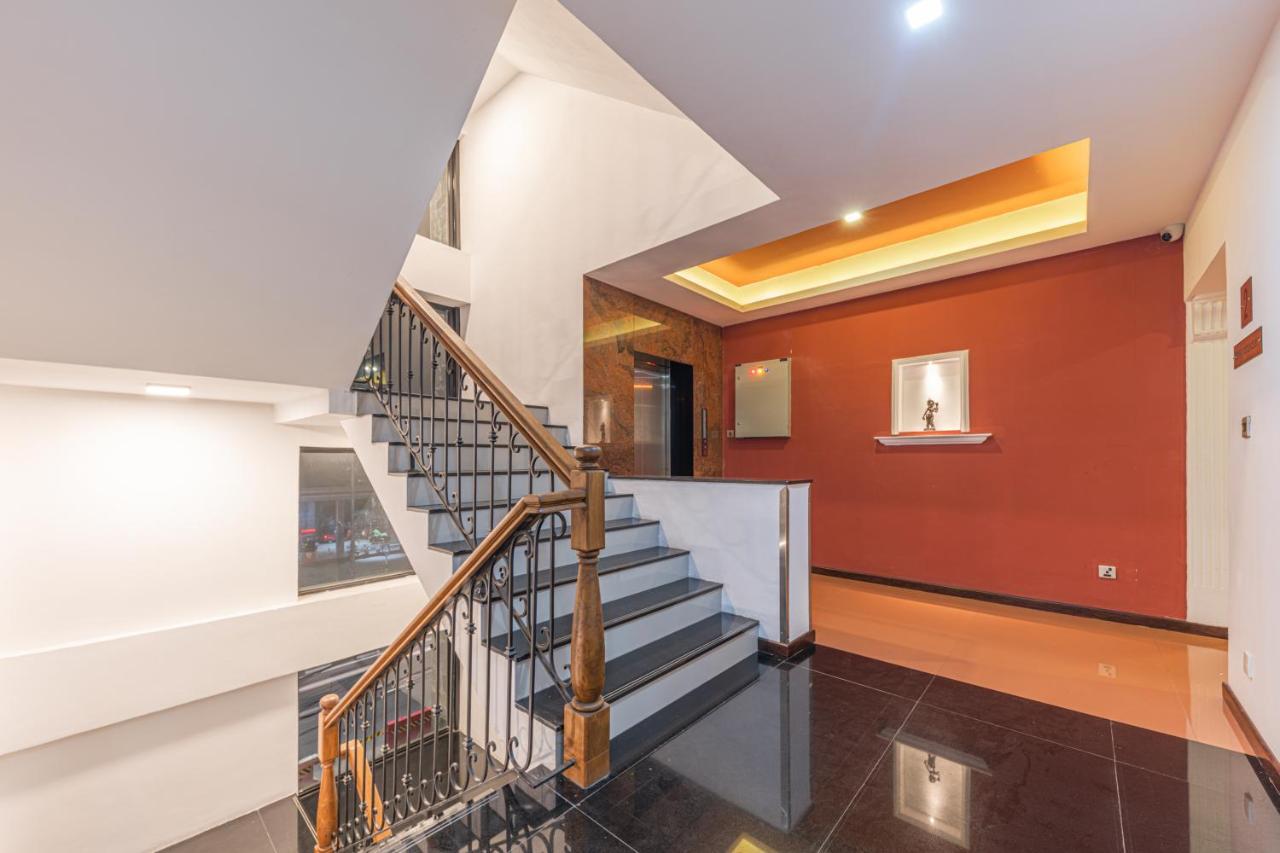 Hotel Earl'S Red Colombo Exterior foto