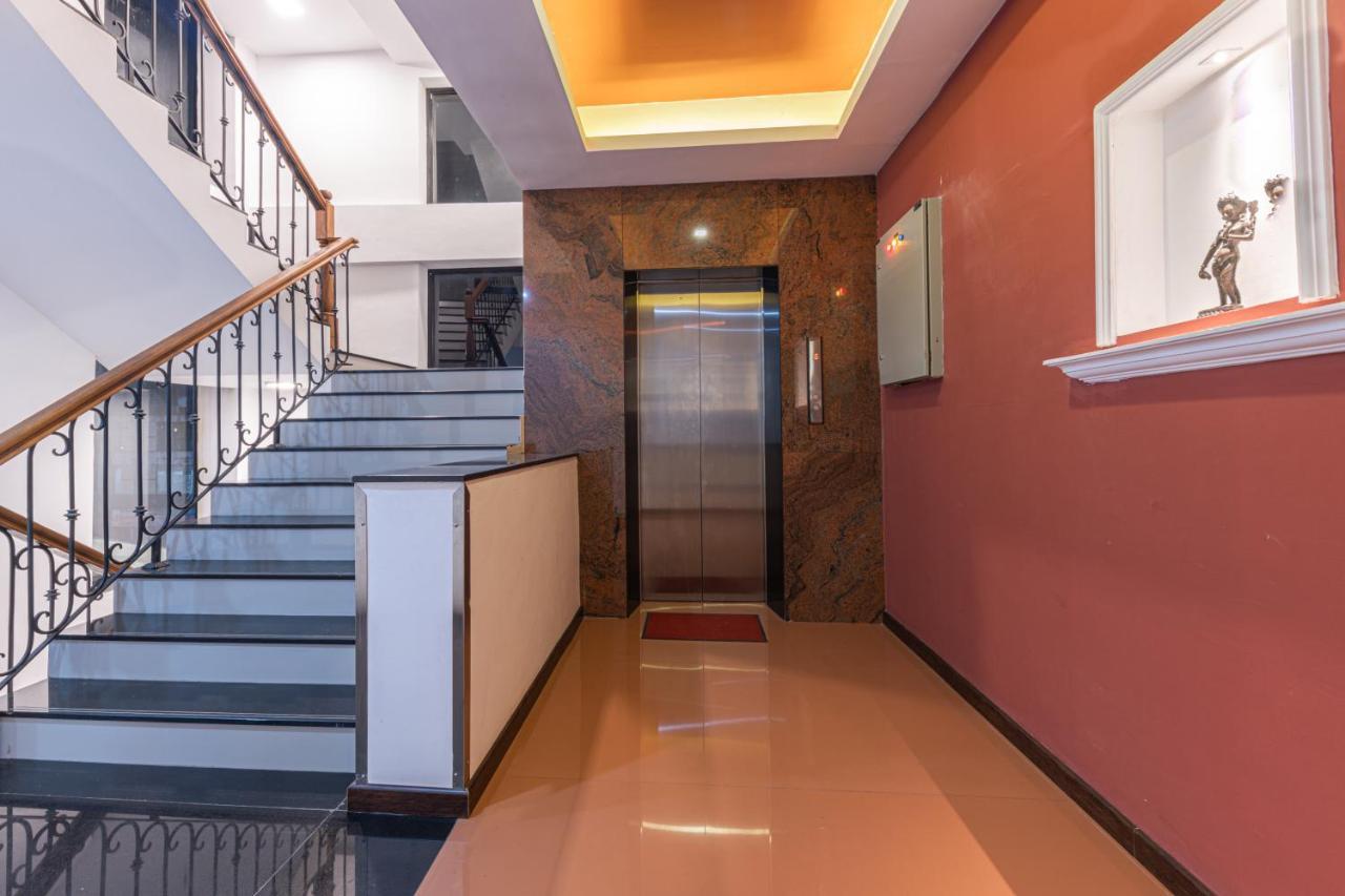 Hotel Earl'S Red Colombo Exterior foto