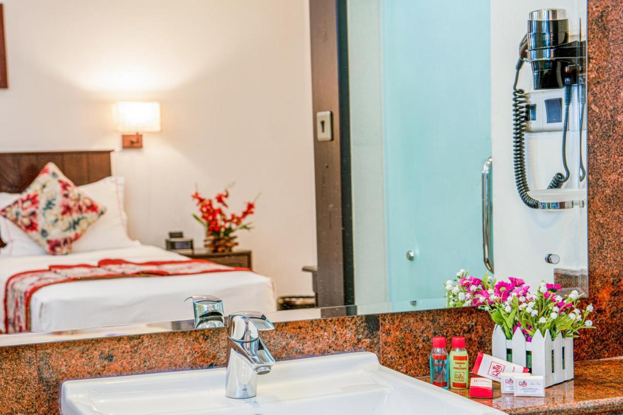 Hotel Earl'S Red Colombo Exterior foto